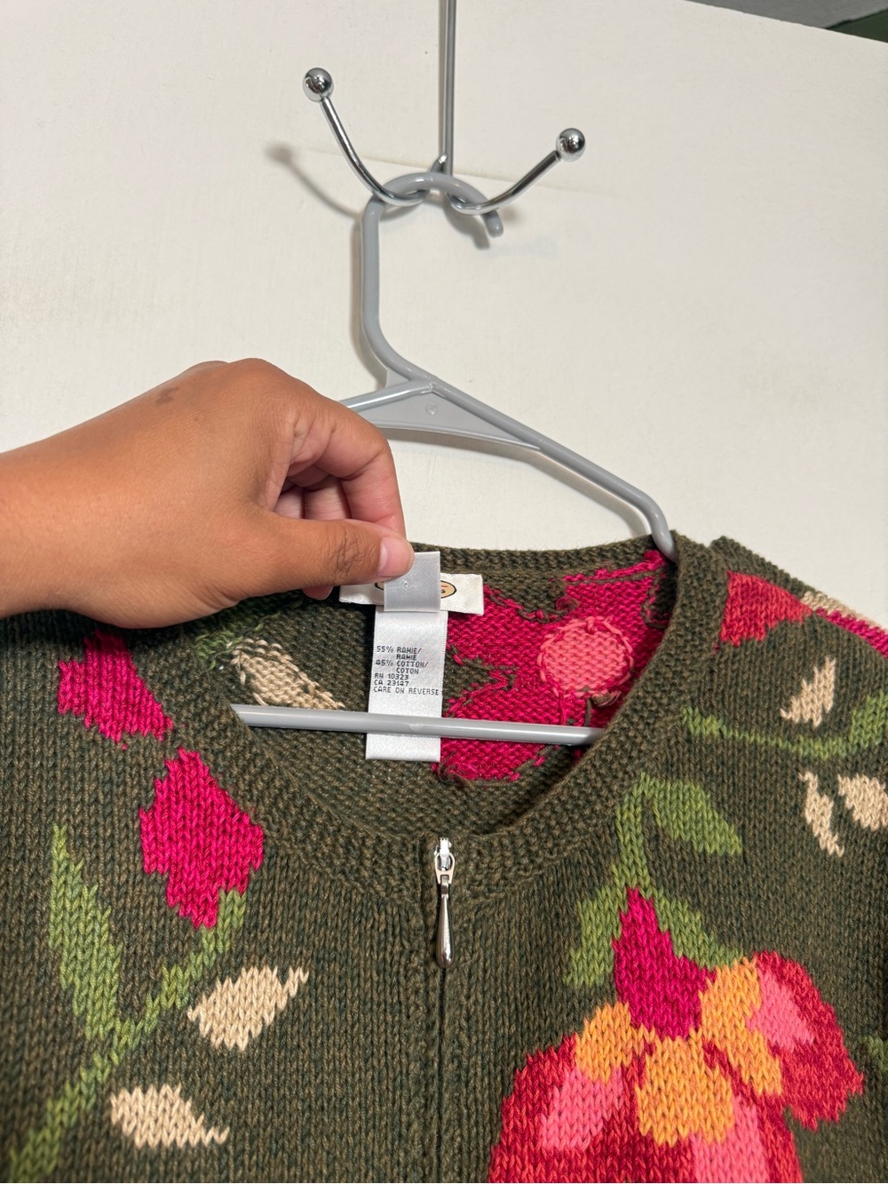 Vintage Talbots green and pink floral full zip ramie and cotton blend sweater - Picture 5 of 7